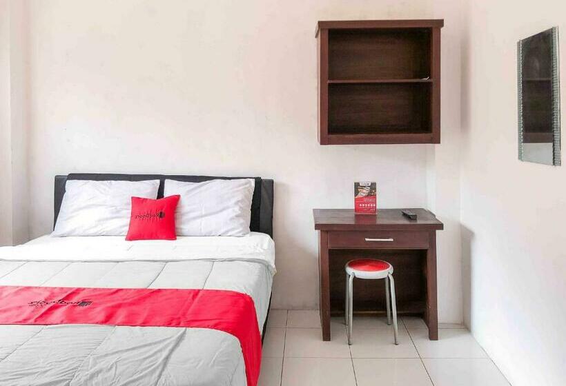 スタンダードルーム, Reddoorz Near Eco Green Park Batu