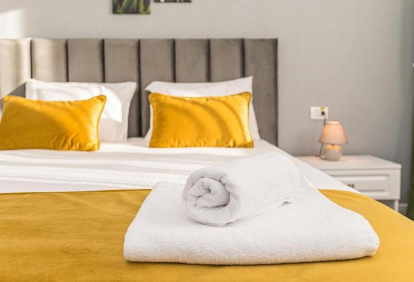 スーペリアールーム, Stejarii Resort