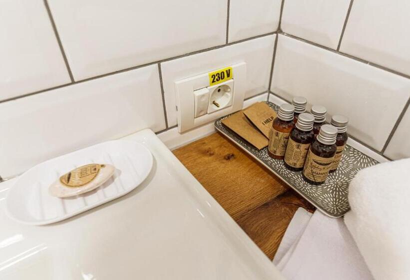 ジュニアスイート, Stejarii Resort