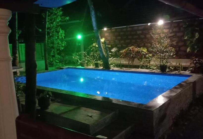 Вилла с 1 спальней и бассейном, Marari Dreamz Homestay