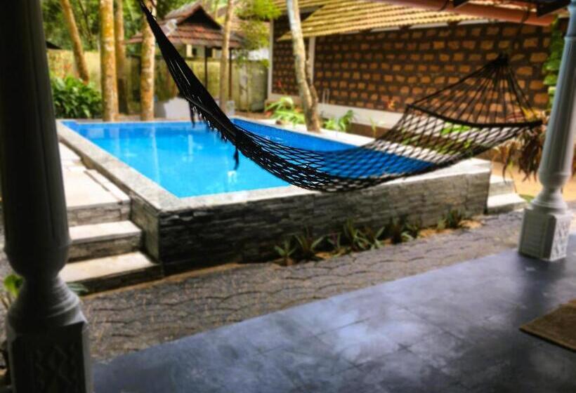 Вилла с 1 спальней и бассейном, Marari Dreamz Homestay