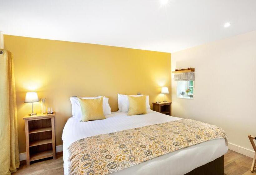 סוויטה דלוקס, Shoulder Of Mutton Inn