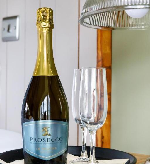 חדר דלוקס, Shoulder Of Mutton Inn