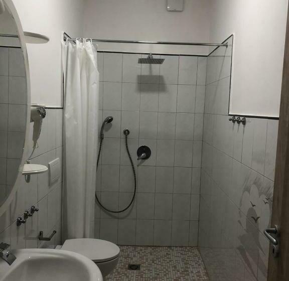 Номер Стандарт Трехместный, B&b Antonella