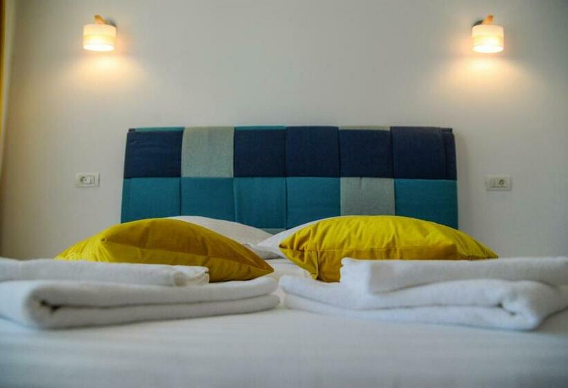 Четырехместный Номер Стандарт, Bliss Dubova