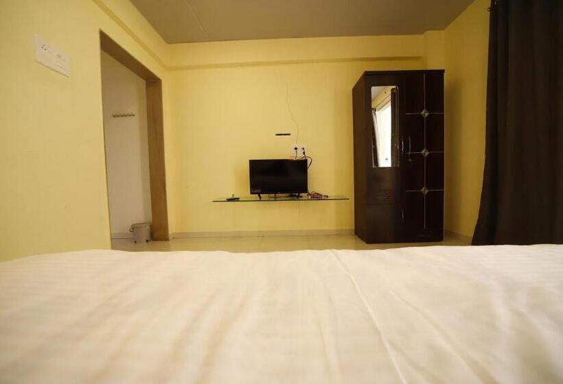 غرفة تنفيذية, Indradhanush Hill Resort