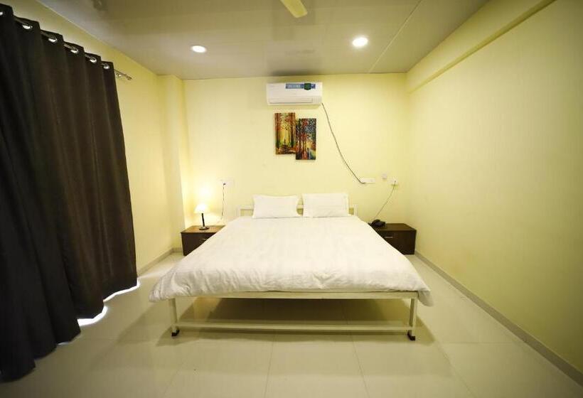 غرفة تنفيذية, Indradhanush Hill Resort