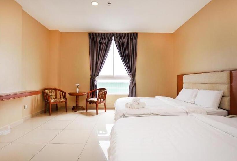 豪华三人间, J.g. Resort