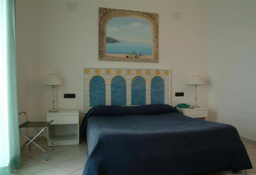 スタンダード4人部屋, Club Sabbiadoro