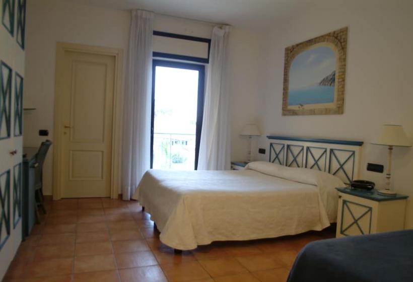 スタンダードトリプルルーム, Club Sabbiadoro