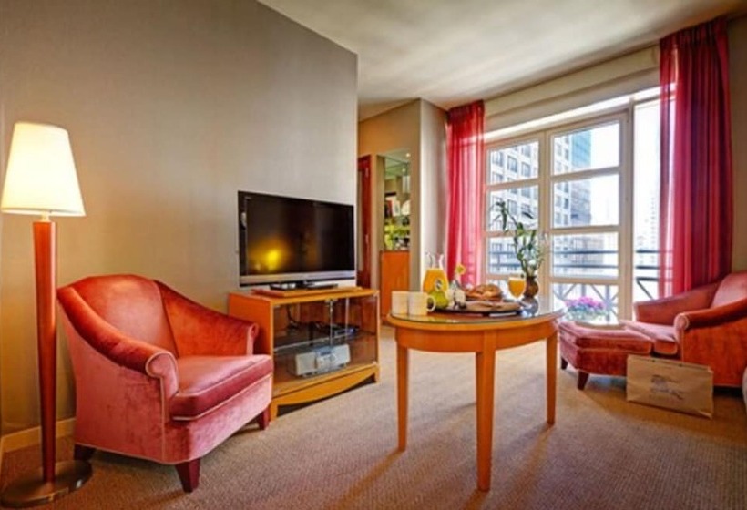 سوئیت با بالکن, Giraffe By Library Hotel Collection