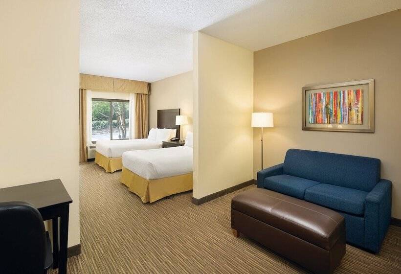 غرفه قياسيه سريرين مزدوجين, Holiday Inn Express & Suites Alpharetta, An Ihg