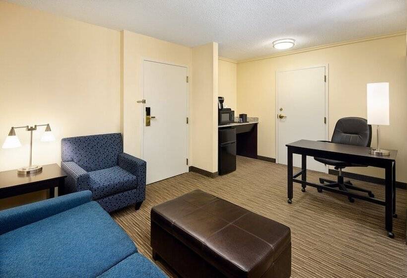 带2个双人床的标准工作室, Holiday Inn Express & Suites Alpharetta, An Ihg