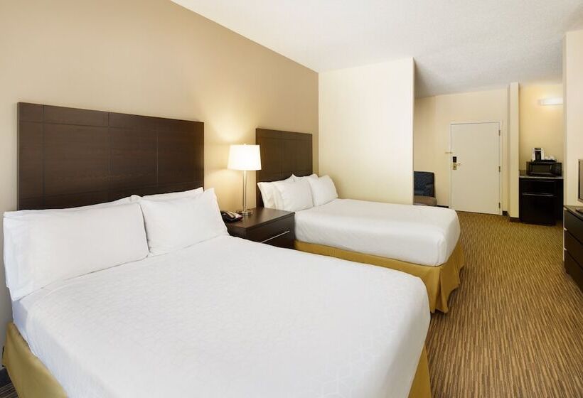 带2个双人床的标准工作室, Holiday Inn Express & Suites Alpharetta, An Ihg
