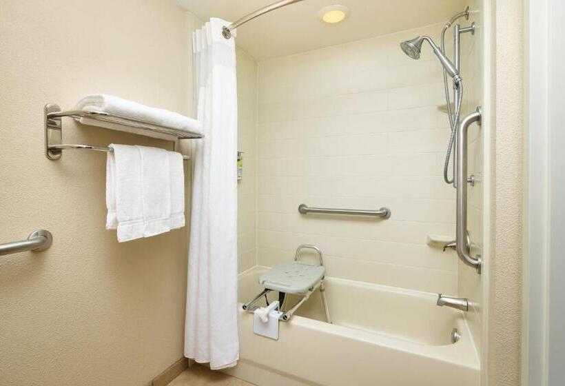 غرفة قياسية سرير كينج لذوى الإحتياجات الخاصة, Holiday Inn Express & Suites Alpharetta, An Ihg