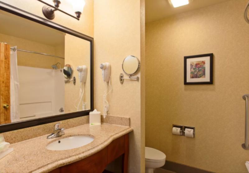 장애인을 위한 스탠다드 룸, Holiday Inn Express Temecula, An Ihg