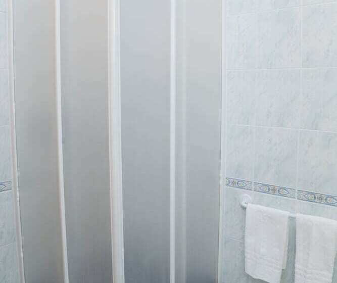 غرفة قياسية ثلاثية, Loreley