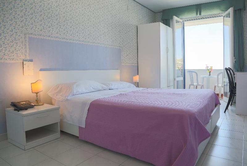 غرفة قياسية مطلّة علي البحر, Loreley