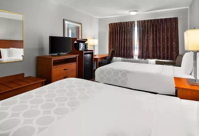 اتاق استاندارد با 2 تخت دوبل, Magnuson Hotel Detroit Metro Airport
