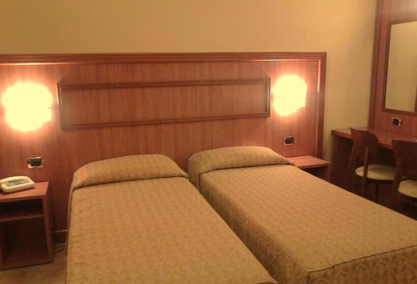 اتاق استاندارد, Piccolo