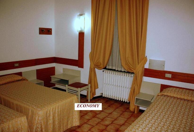 Economy Triple Room, Piccolo