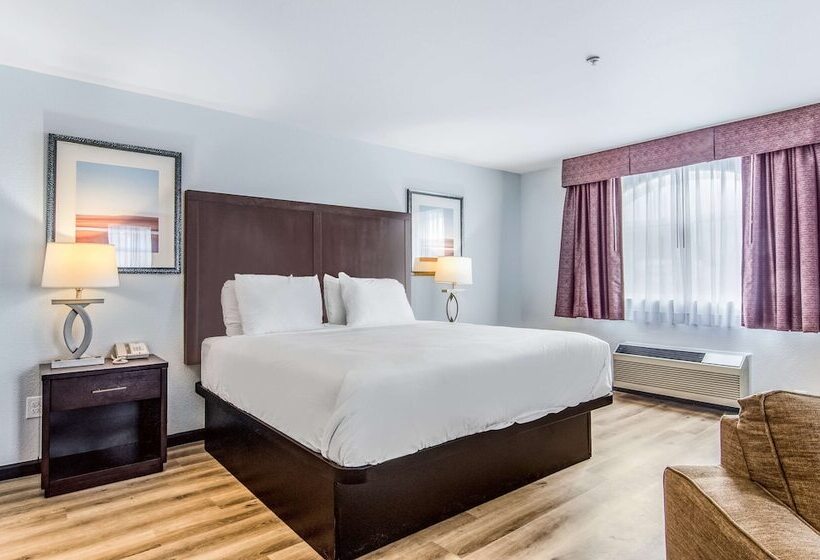 스위트 킹사이즈 침대, Red Lion Inn & Suites Des Moines