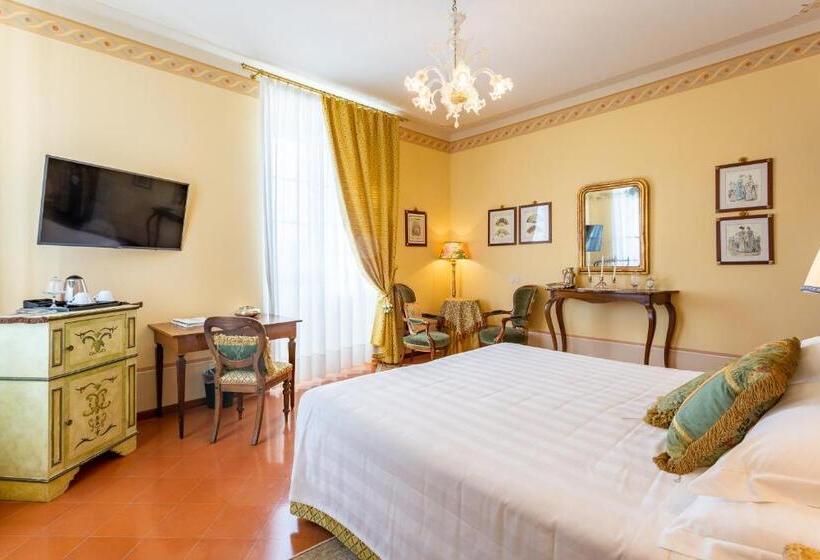 חדק דלוקס עם ג'קוזי, Villa Marsili