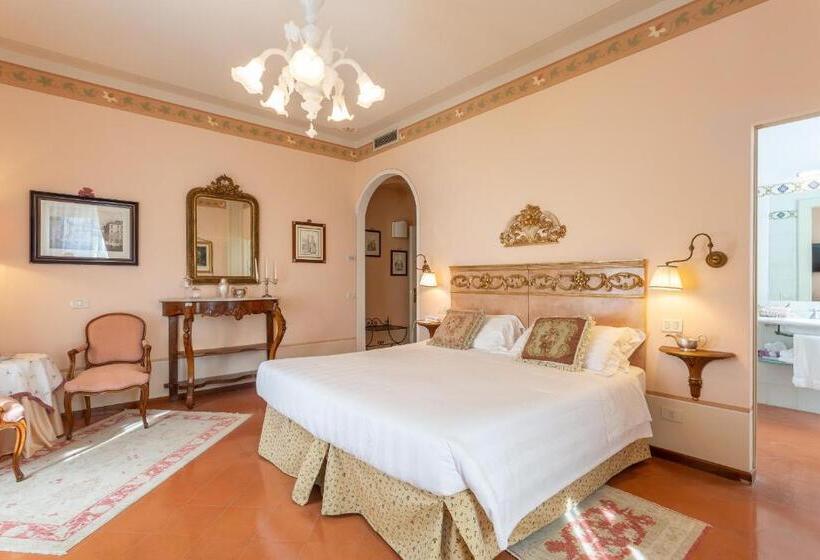 Номер Deluxe с Гидромассажем, Villa Marsili
