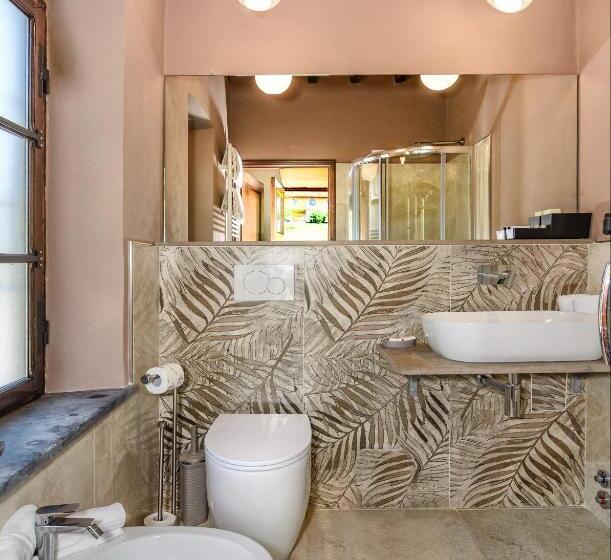 اتاق اکونومی, Villa Rinascimento