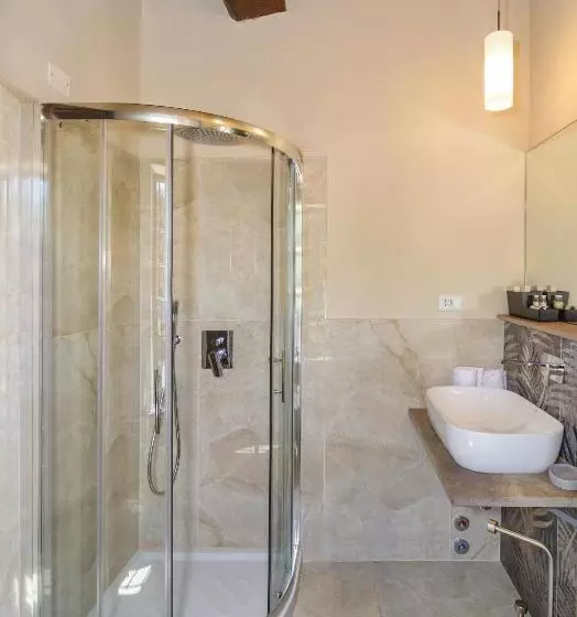 اتاق اکونومی, Villa Rinascimento