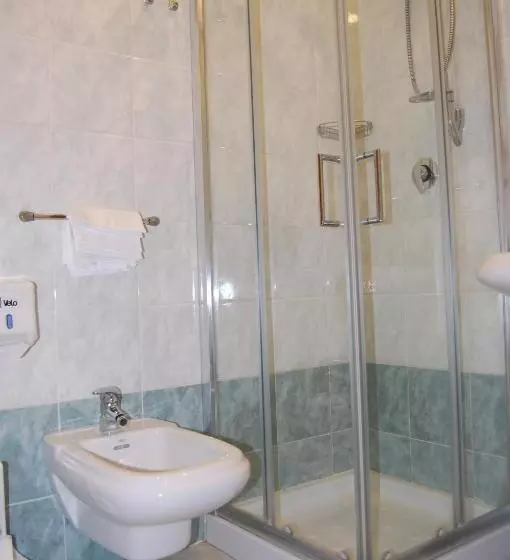 Economy Triple Room, Villa San Pietro