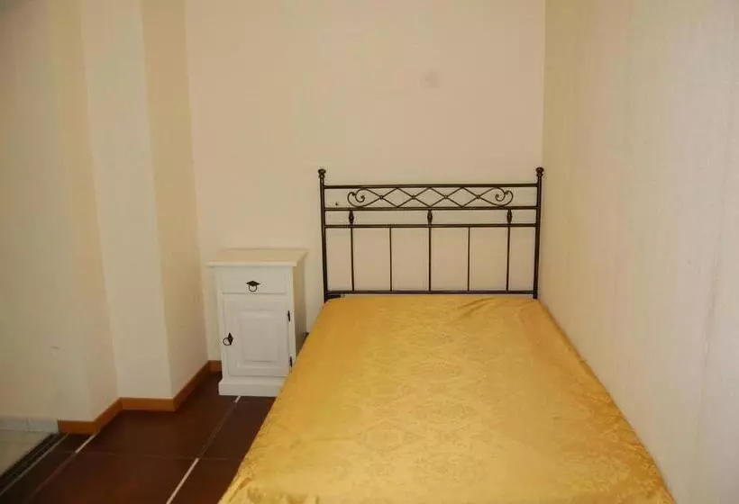 Economy Quadruple Room, Villa San Pietro
