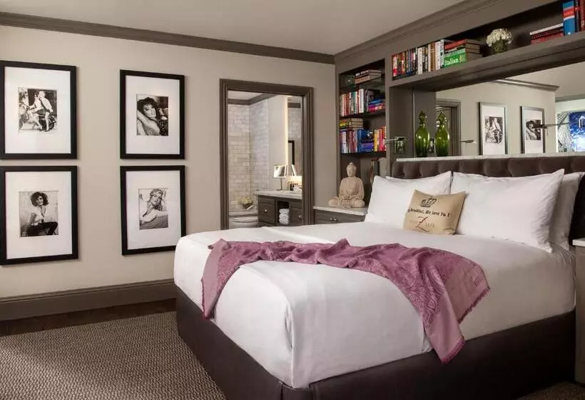 سوییت لوکس, Zaza Dallas