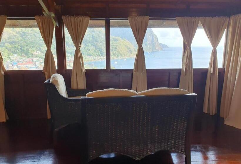 اتاق استاندارد چهارنفره با بالکن, Green Fig Resort & Spa