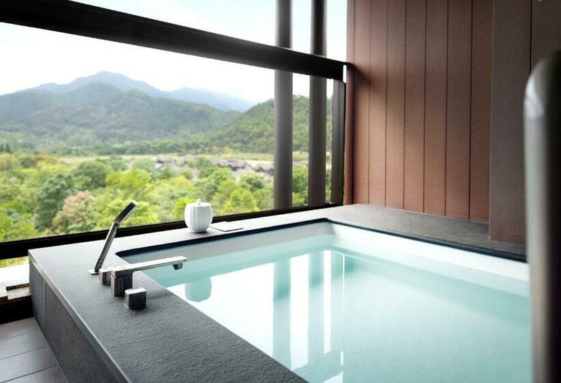 Номер Deluxe Кровать Кинг, New World Qingyuan Hotel  Formerly Khos Qingyuan