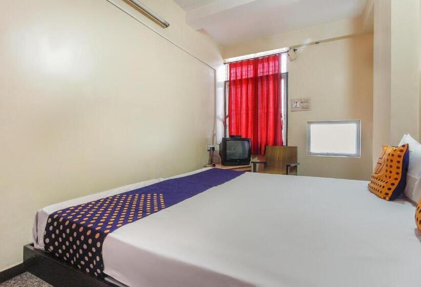 标准间, Spot On Thangam Lodge