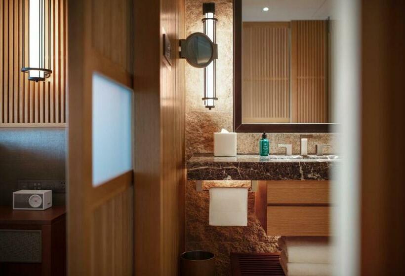 חדר דחוקס עם מיטת קינג, New World Qingyuan Hotel  Formerly Khos Qingyuan