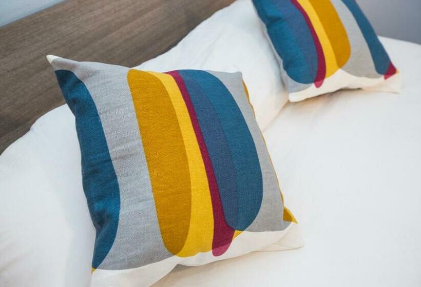 غرفة ديلوكس, Bed & Basta