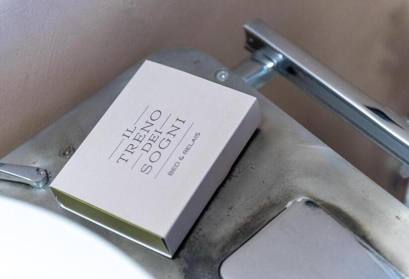 غرفة قياسية ثلاثية, Il Treno Dei Sogni Bed & Relais