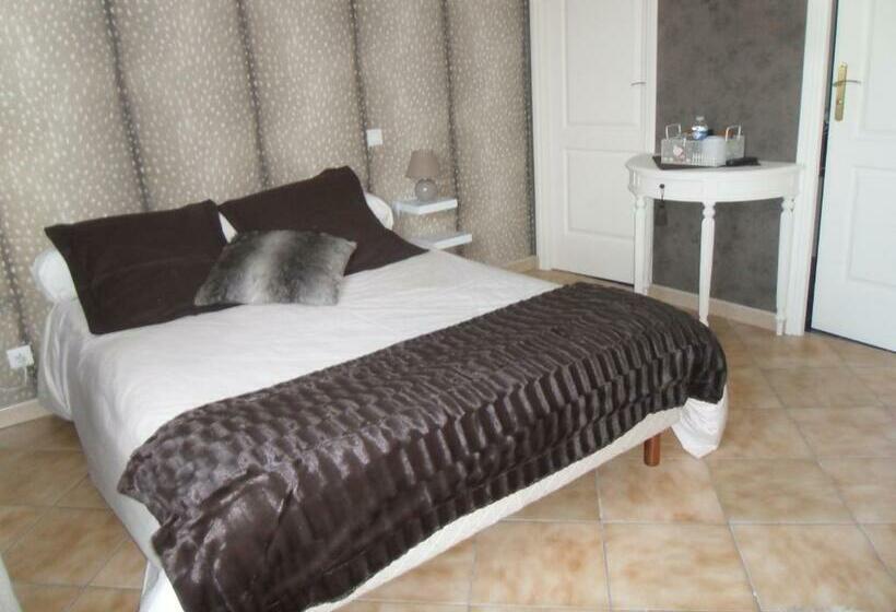 スタンダードルーム, Manoir Du Brugnobois