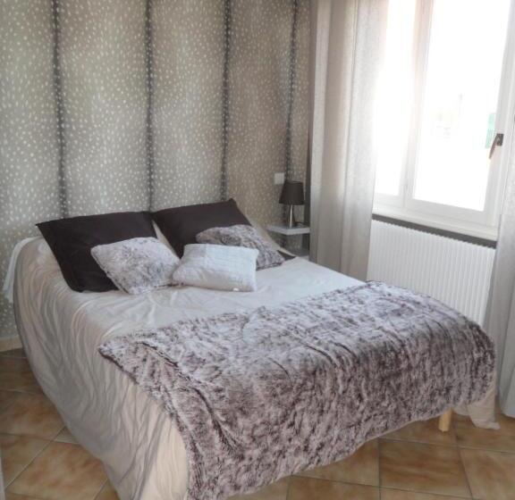 スタンダードルーム, Manoir Du Brugnobois