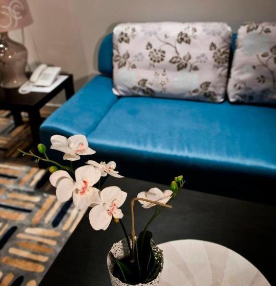 Номер Стандарт Трехместный, Executive Suites