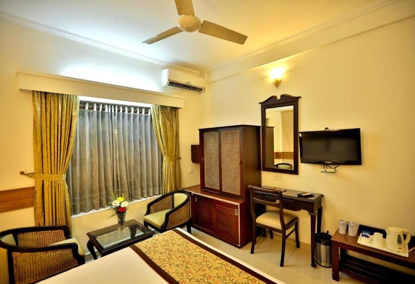 デラックスルーム, Paray Residency