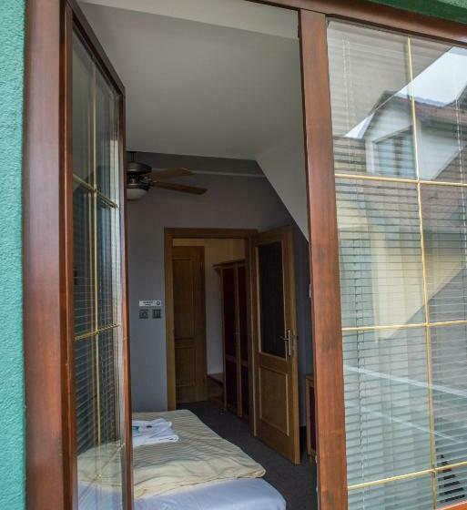 Standard Egyágyas Szoba, U Crlíků