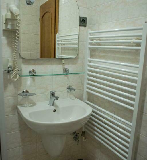 Standard Szoba, U Crlíků