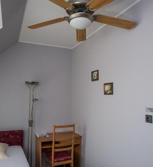 Standard Egyágyas Szoba, U Crlíků