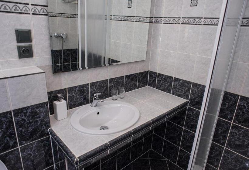 Standard Egyágyas Szoba, U Crlíků