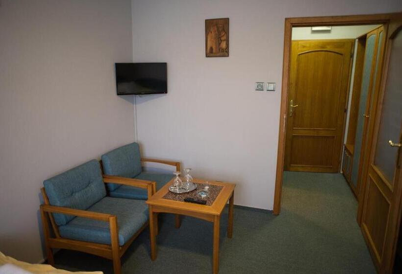 Négyágyas Standard Szoba, U Crlíků