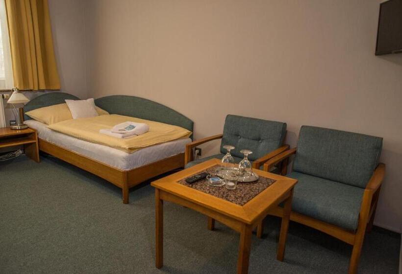 Négyágyas Standard Szoba, U Crlíků