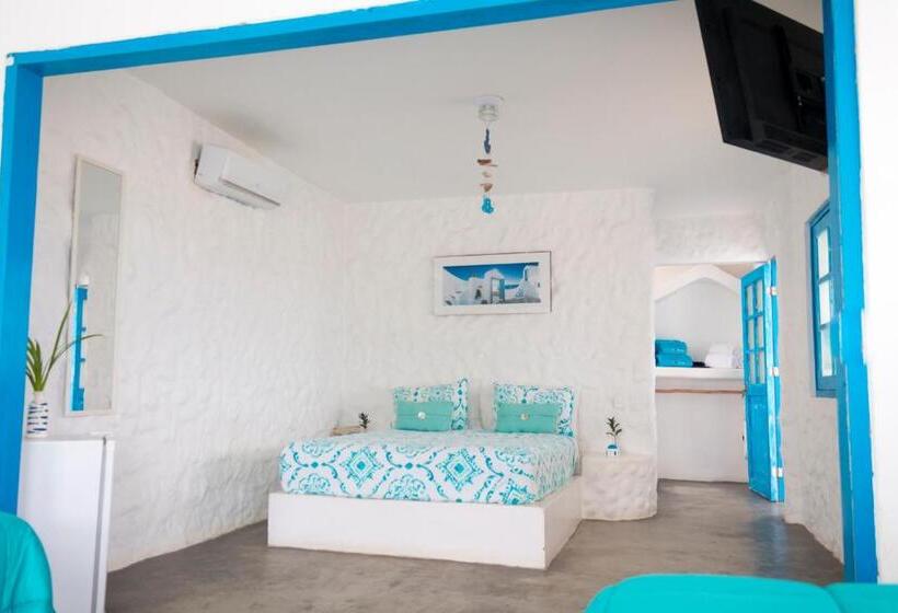 اتاق استاندارد چهار تخته با چشم‌انداز دریا, Villa Aqua Boutique Vichayito